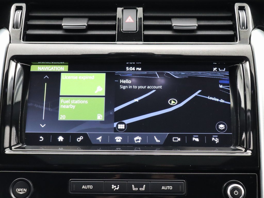 Used 2020 Land Rover Discovery HSE image 24