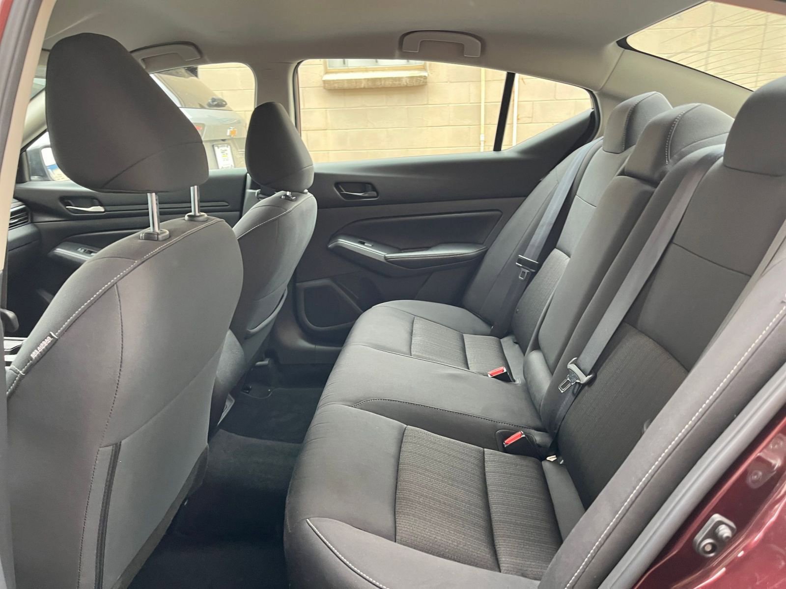 Used 2025 Nissan Altima 2.5 SV image 25