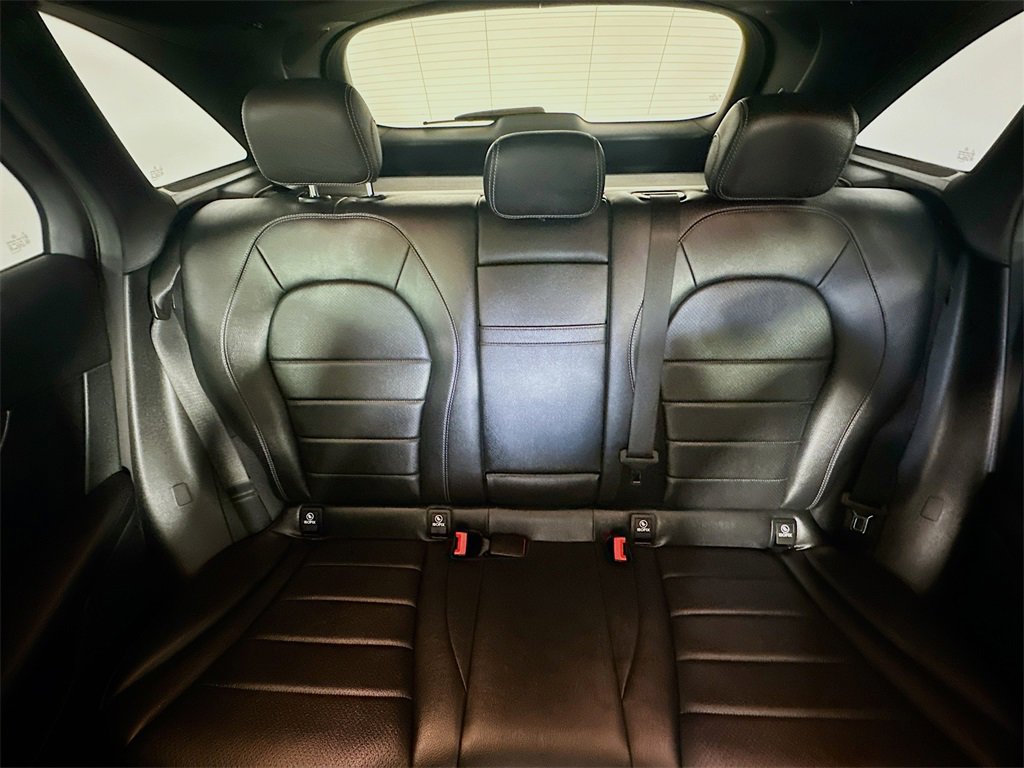 Used 2021 Mercedes-Benz GLC 300 4MATIC w/ Premium Package image 13