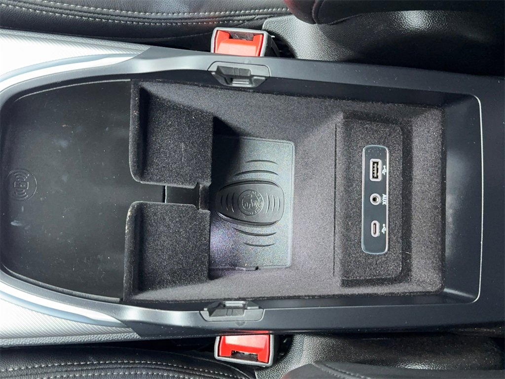 Used 2022 Alfa Romeo Stelvio Veloce image 33