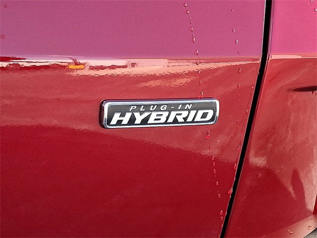 New 2025 Ford Escape SE image 13