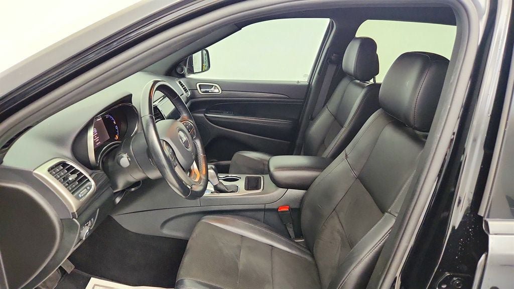 Used 2022 Jeep Grand Cherokee Laredo X RWD image 19