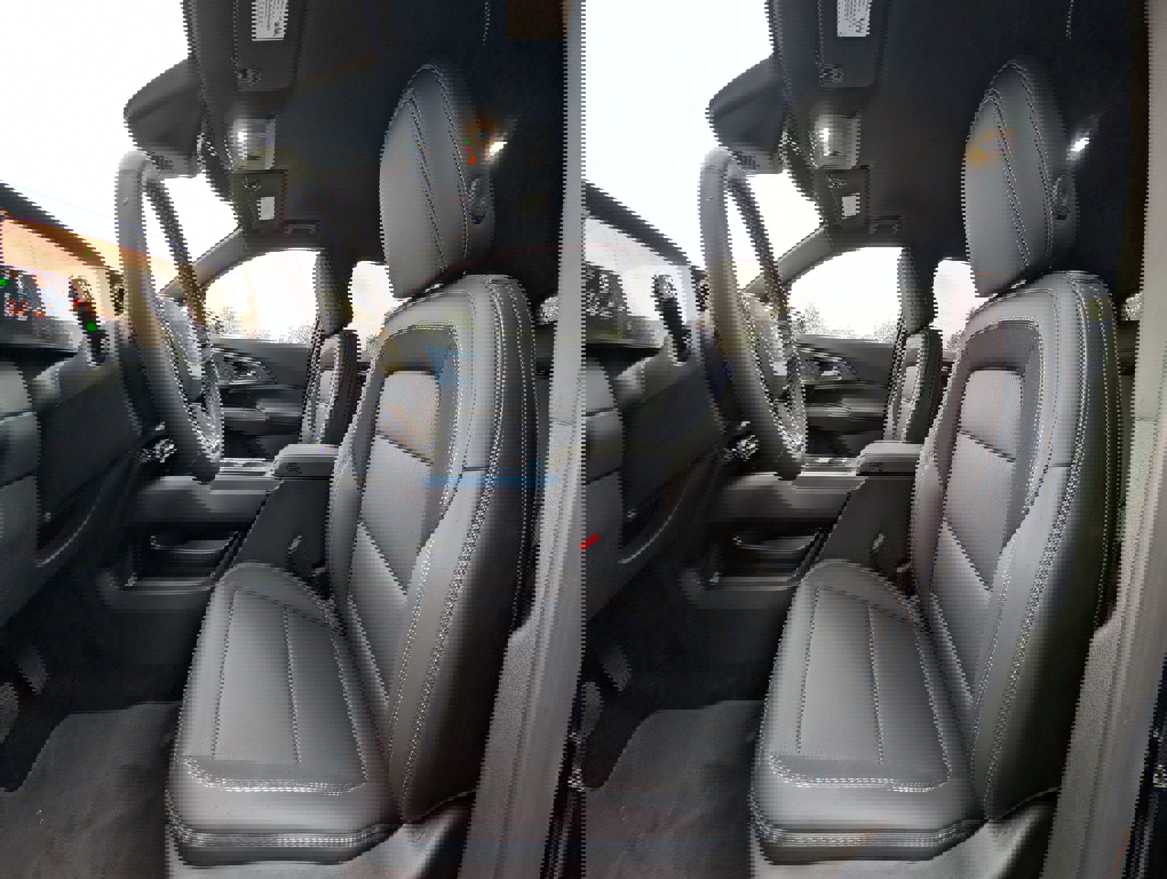 New 2025 Chevrolet Equinox EV LT image 25