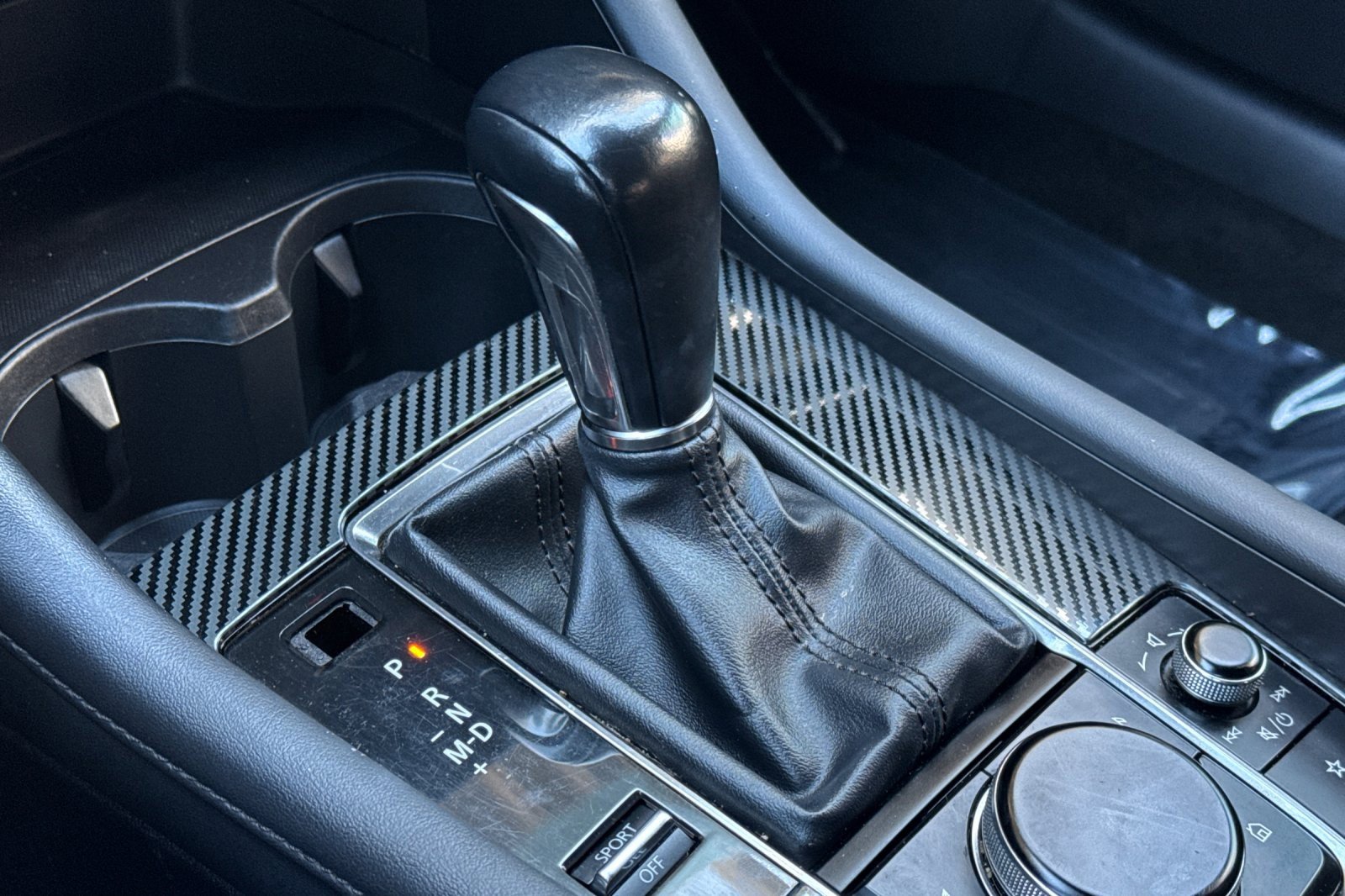 Used 2021 MAZDA MAZDA3 Hatchback w/Premium Plus Pkg image 21