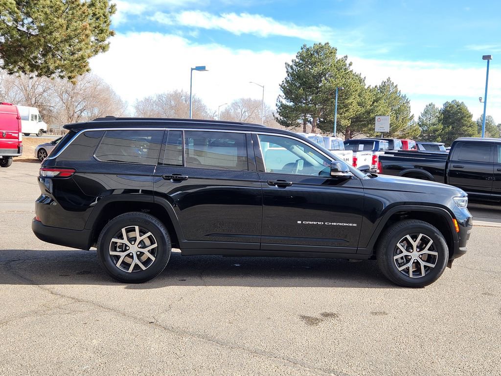 Used 2024 Jeep Grand Cherokee L Limited w/ Luxury Tech Group II image 2