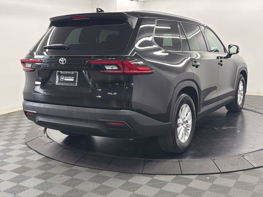 Certified 2026 Toyota Grand Highlander FWD image 10