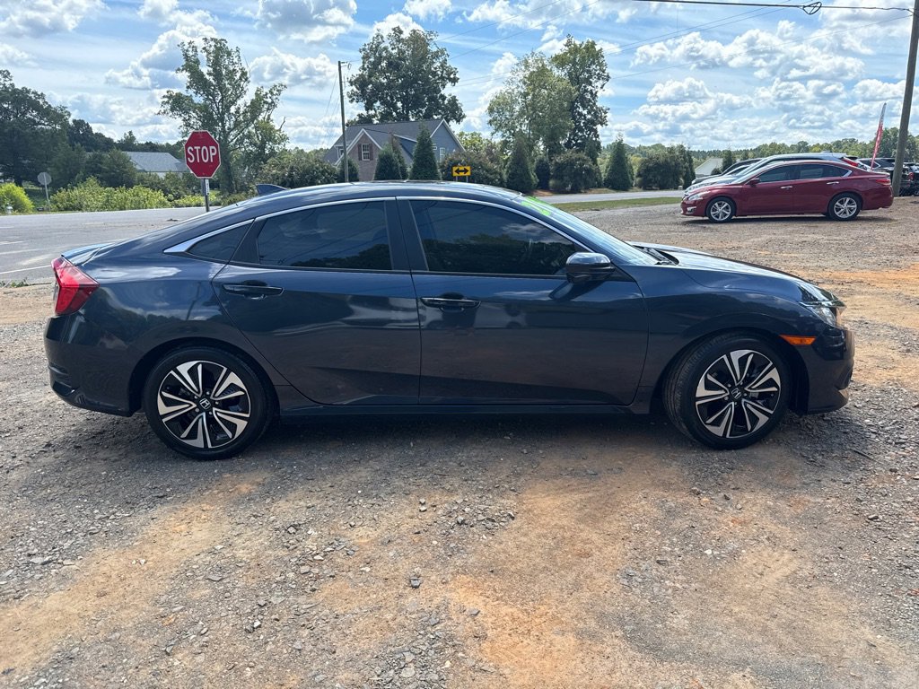 Used 2018 Honda Civic EX-T image 5