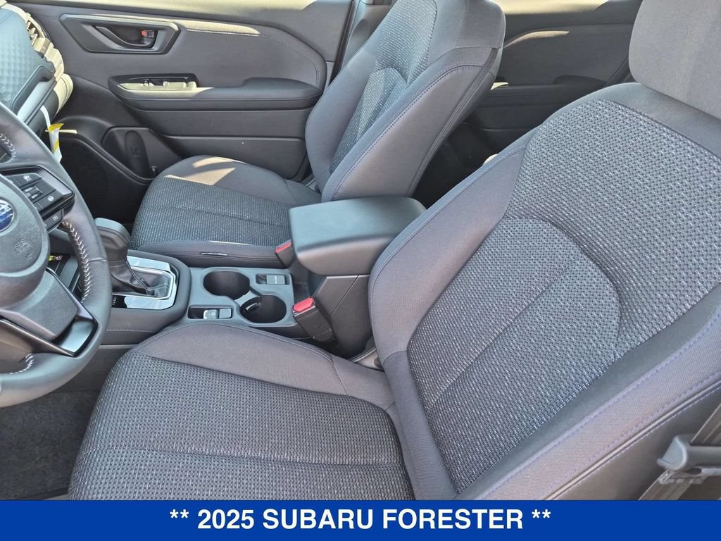 Used 2025 Subaru Forester Premium AWD/4WD image 14
