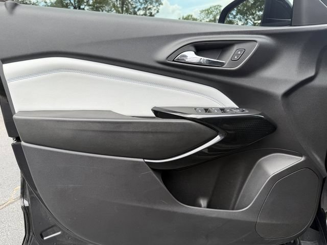 Used 2025 Chevrolet Trax LT w/ Driver Confidence Package FWD image 9