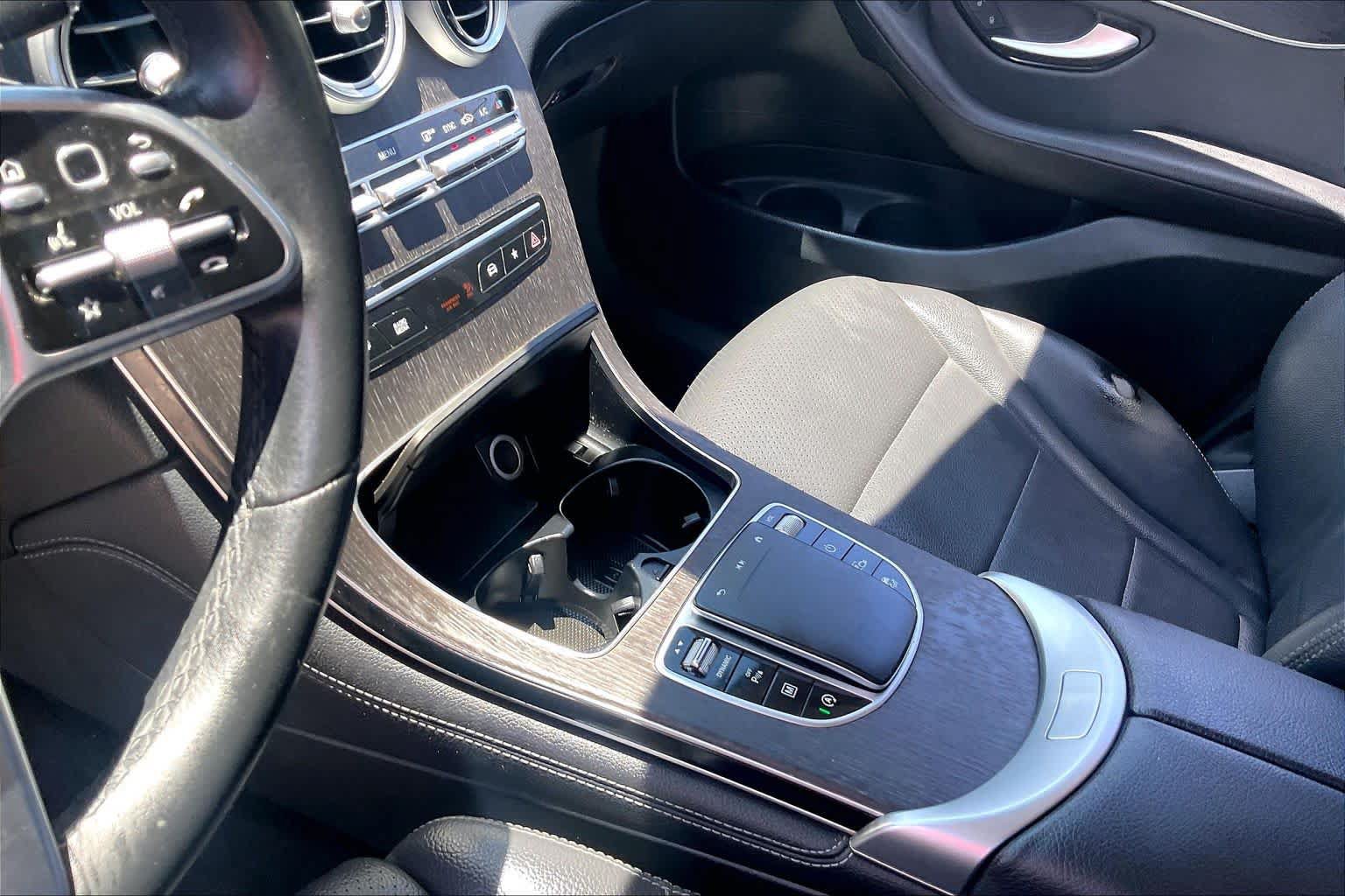 Used 2021 Mercedes-Benz GLC 300 image 16