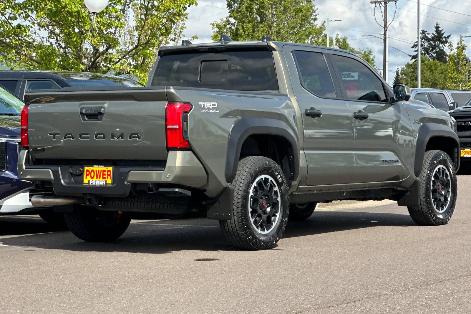 Used 2026 Toyota Tacoma TRD Off-Road w/ TRD Off Road Premium Package AWD/4WD image 4