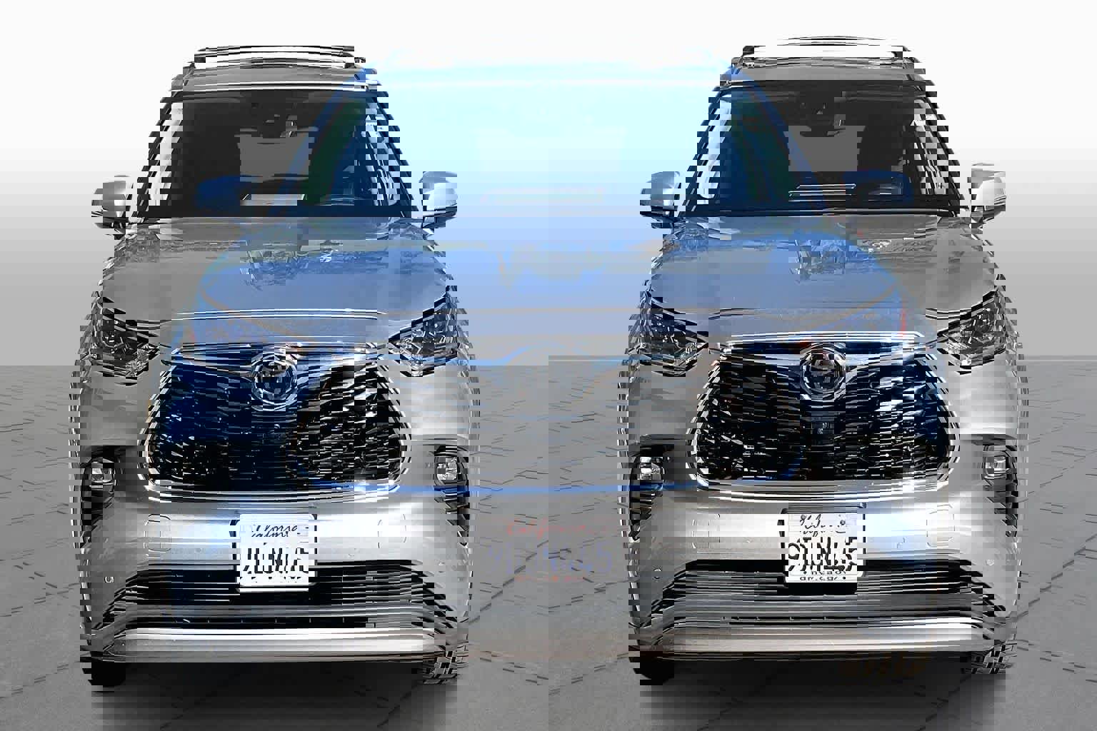 Used 2022 Toyota Highlander Platinum image 3