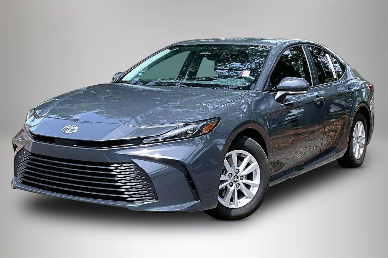 Used 2025 Toyota Camry LE FWD image 1