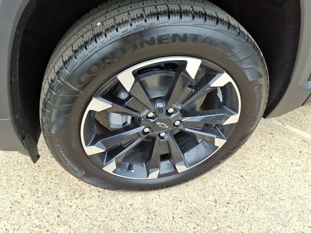 New 2026 Chevrolet Equinox RS w/ Safety and Technology Package image 11