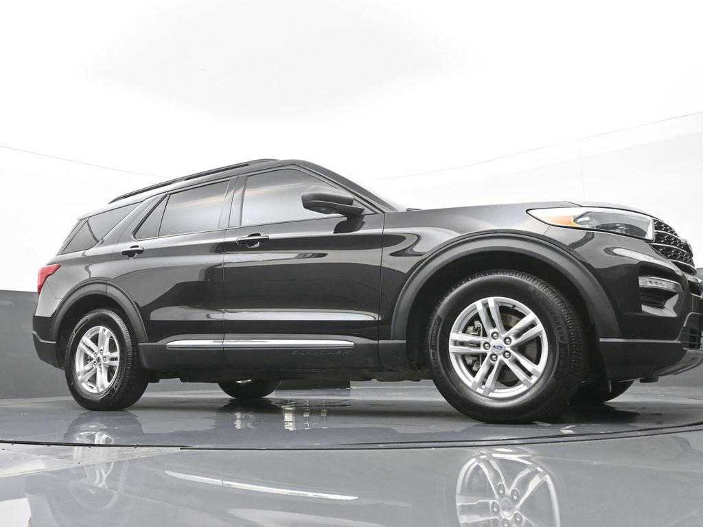 Used 2022 Ford Explorer XLT w/ Equipment Group 202A RWD image 40
