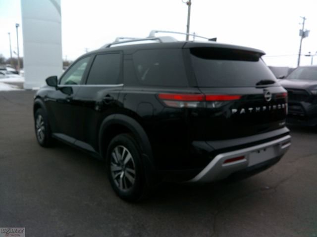 Used 2024 Nissan Pathfinder SL w/ Cargo Package image 4