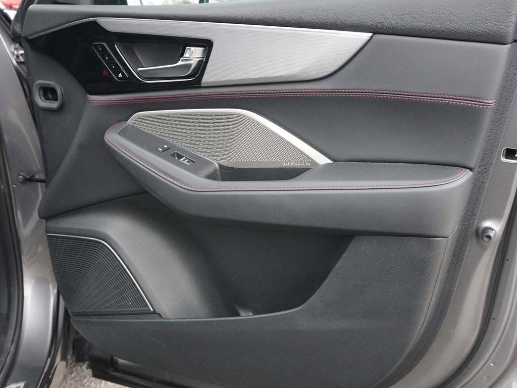 Used 2023 Acura MDX A-Spec image 22