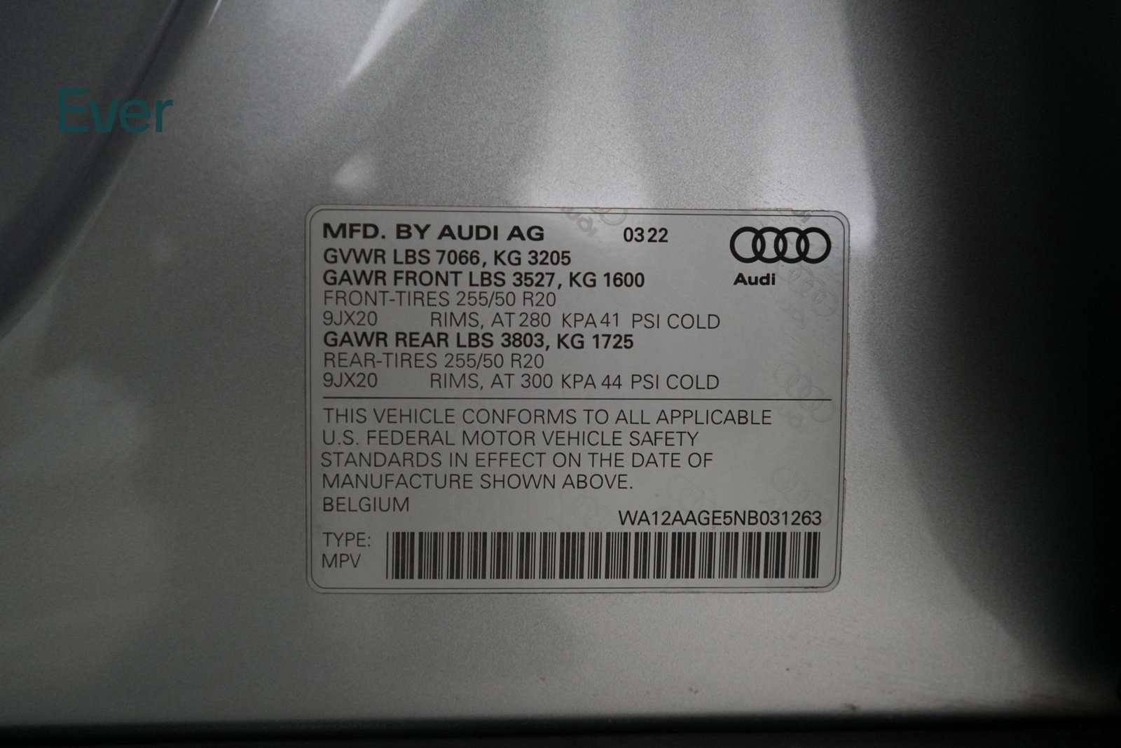 Used 2022 Audi e-tron Premium Plus image 30