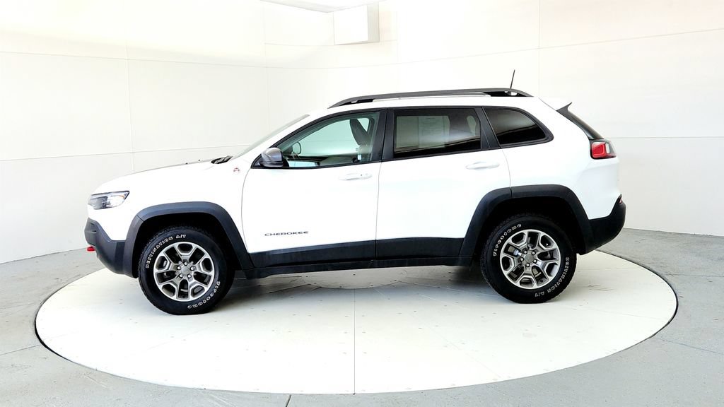Used 2021 Jeep Cherokee Trailhawk w/ Sun, Sound & Nav Group AWD/4WD image 3