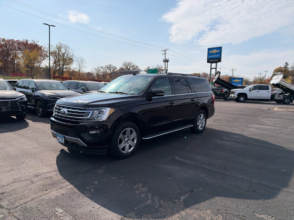 Used 2020 Ford Expedition Max XLT w/ Equipment Group 202A AWD/4WD image 3