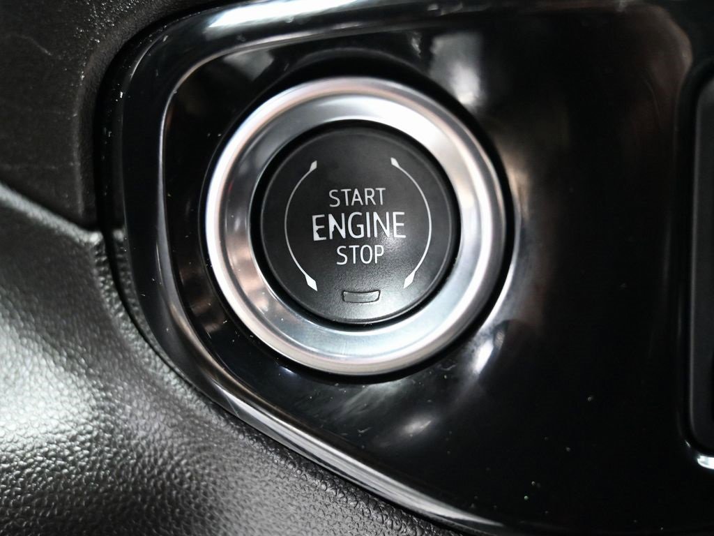 Used 2025 Chevrolet Silverado 1500 LT image 18