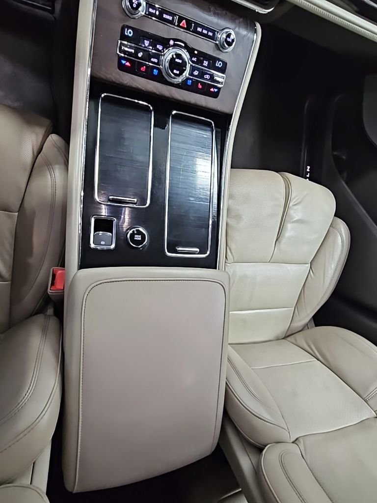 Used 2020 Lincoln Aviator Reserve w/ Equipment Group 202A image 23