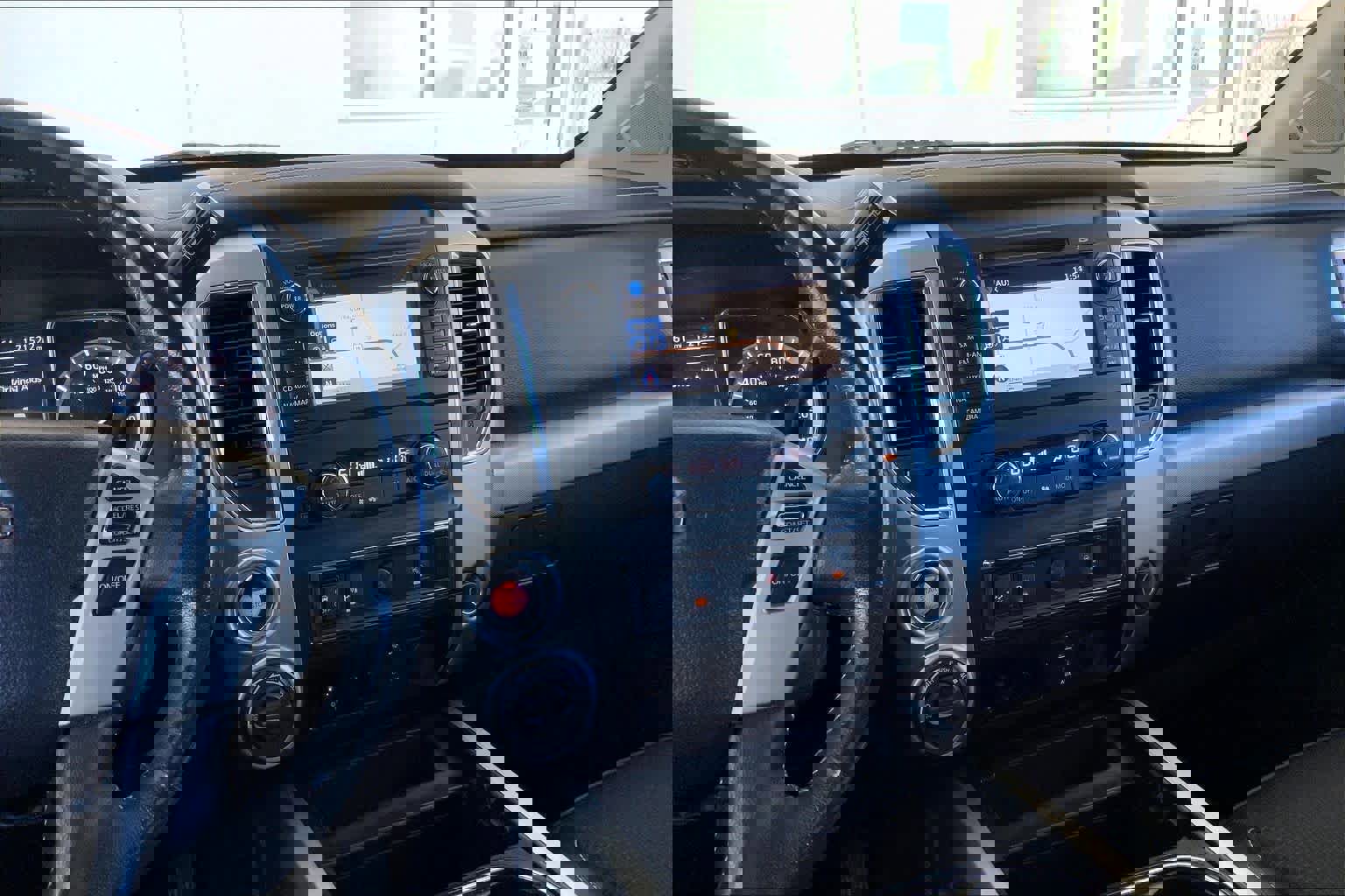 Used 2016 Nissan Titan PRO-4X image 7