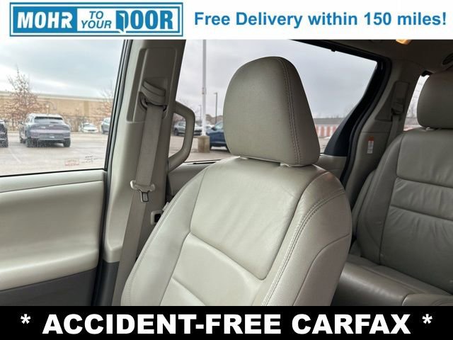 Used 2017 Toyota Sienna XLE Premium image 24