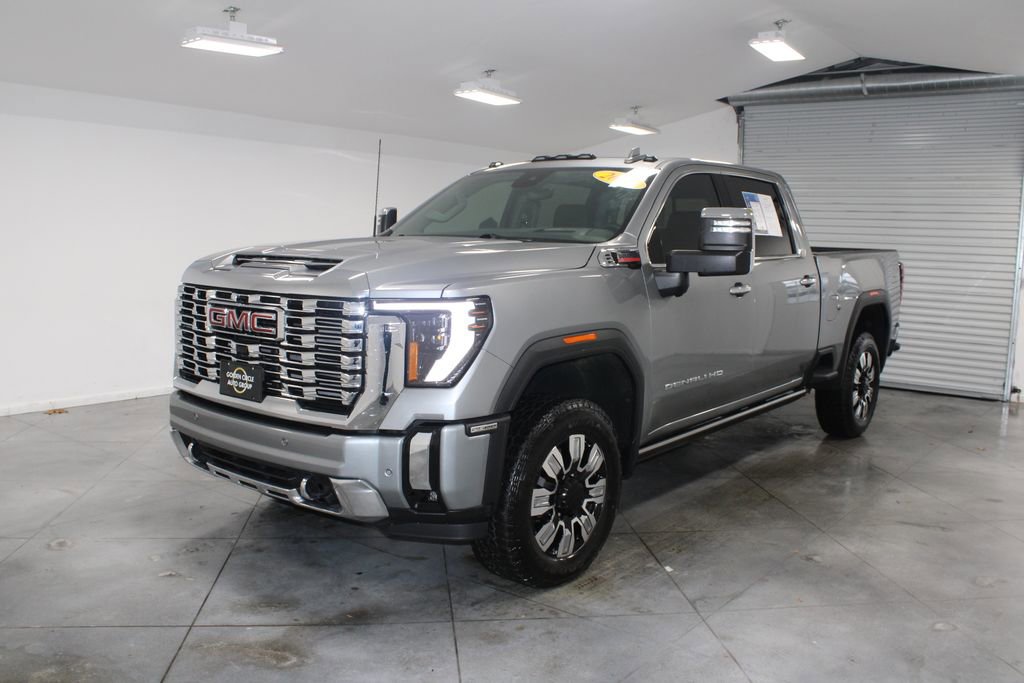 Used 2025 GMC Sierra 2500 Denali w/ Denali Reserve Package image 4