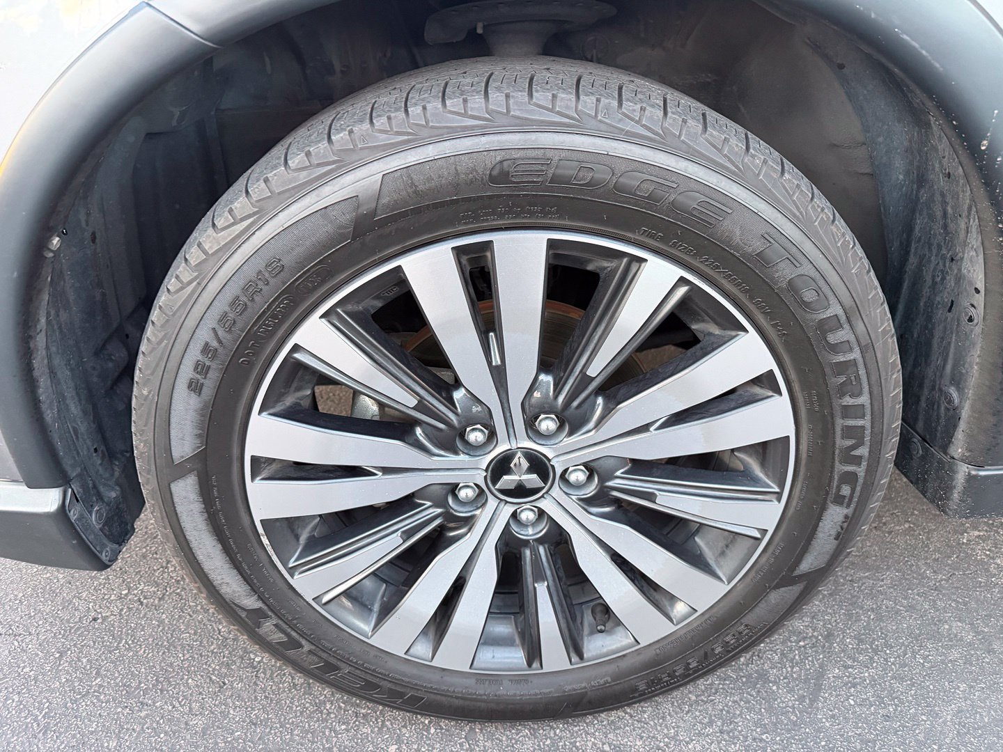 Used 2019 Mitsubishi Outlander GT AWD/4WD image 26