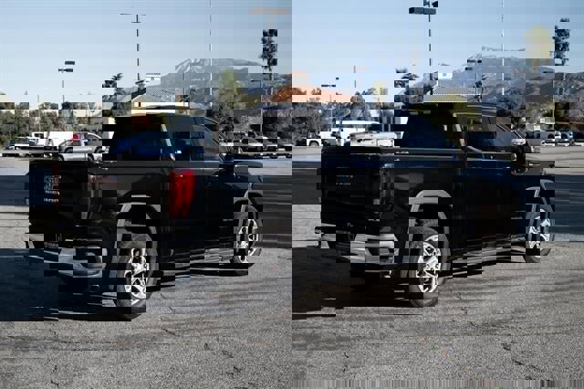 New 2024 GMC Sierra 1500 SLE w/ Preferred Package image 88