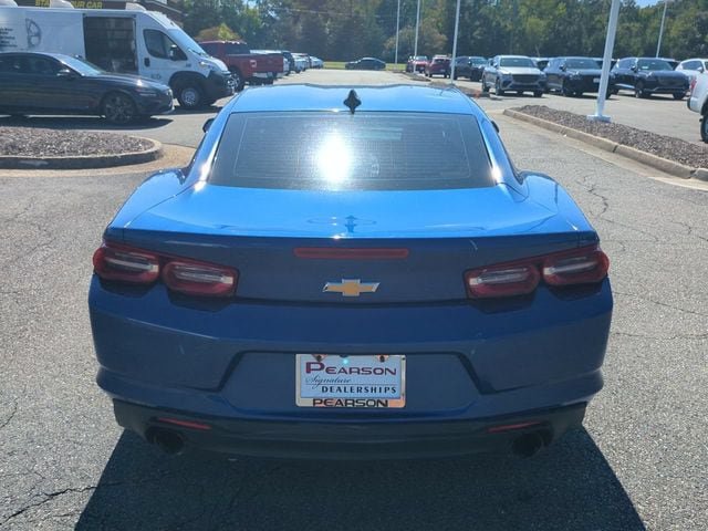 Used 2019 Chevrolet Camaro LT RWD image 5