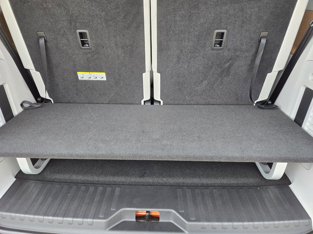 New 2025 Volkswagen ID. Buzz Pro S Plus image 25