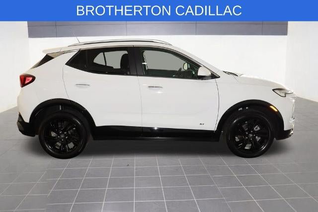 Used 2025 Buick Encore GX Sport Touring w/ Advanced Technology Package AWD/4WD image 8