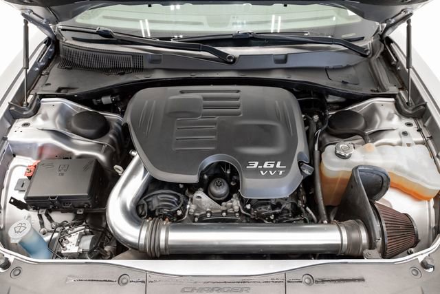 Used 2018 Dodge Charger GT image 4