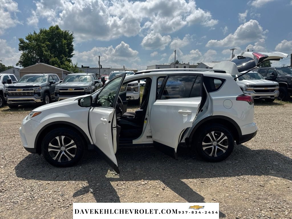 Used 2017 Toyota RAV4 LE w/ All Weather Liner Package AWD/4WD image 12