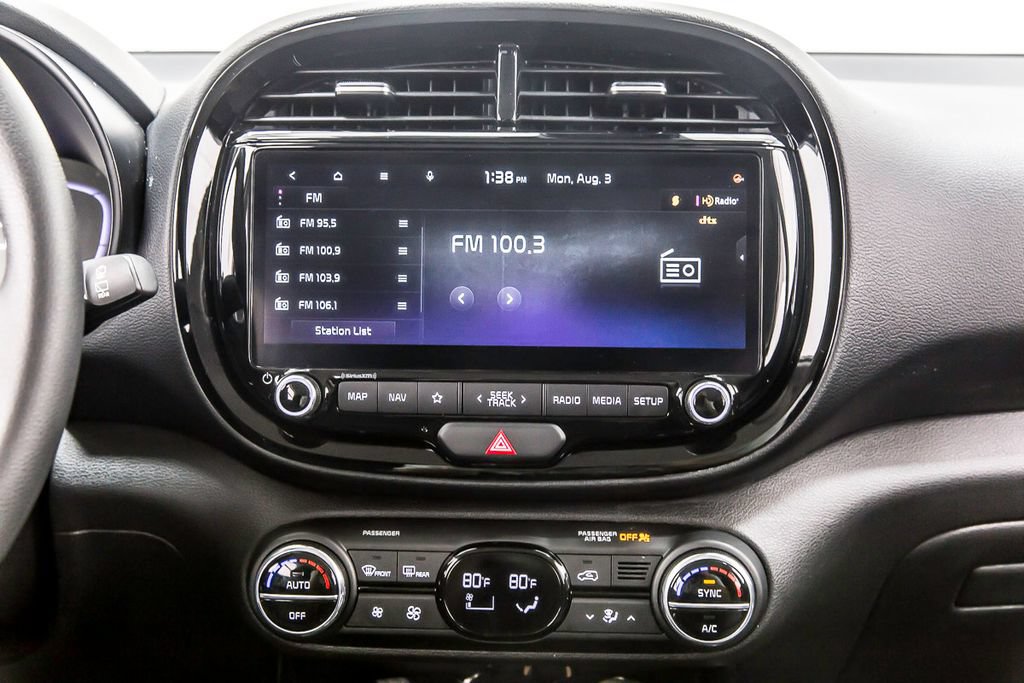 Used 2023 Kia Soul S FWD image 18