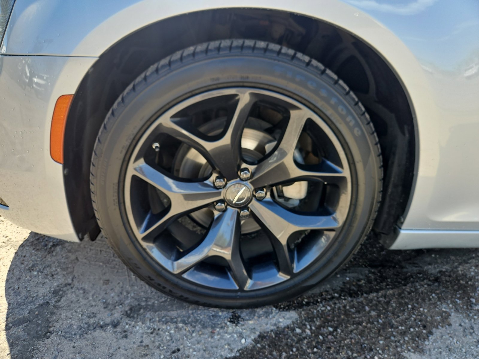 Used 2022 Chrysler 300 Touring w/ Sport Appearance Package image 26