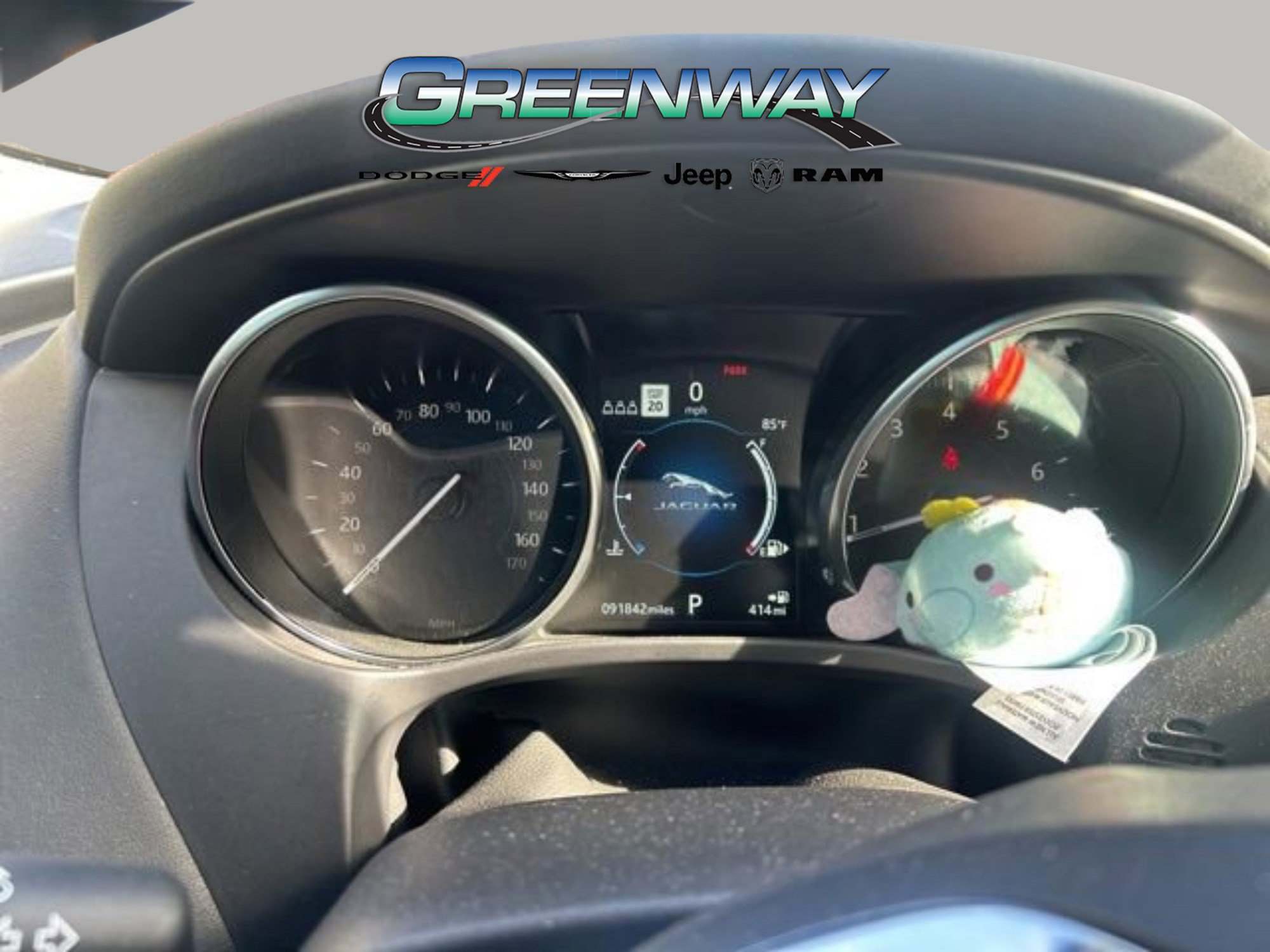 Used 2020 Jaguar F-PACE R-Sport image 15