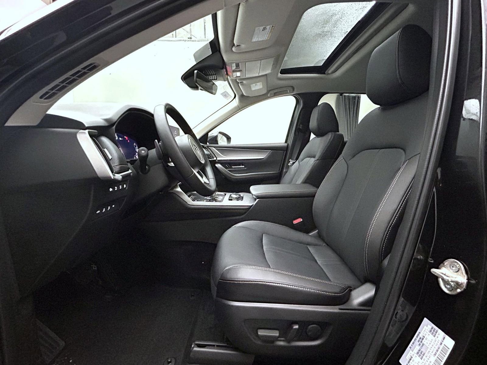 New 2026 MAZDA CX-90 Plug-In Hybrid w/ Preferred image 11