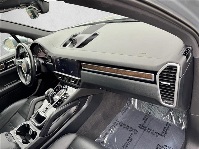 Used 2020 Porsche Cayenne AWD/4WD image 21