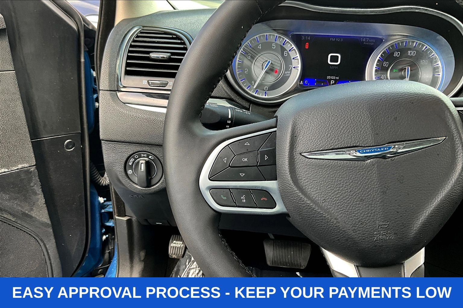 Used 2023 Chrysler 300 Touring w/ Sport Appearance Package RWD image 15