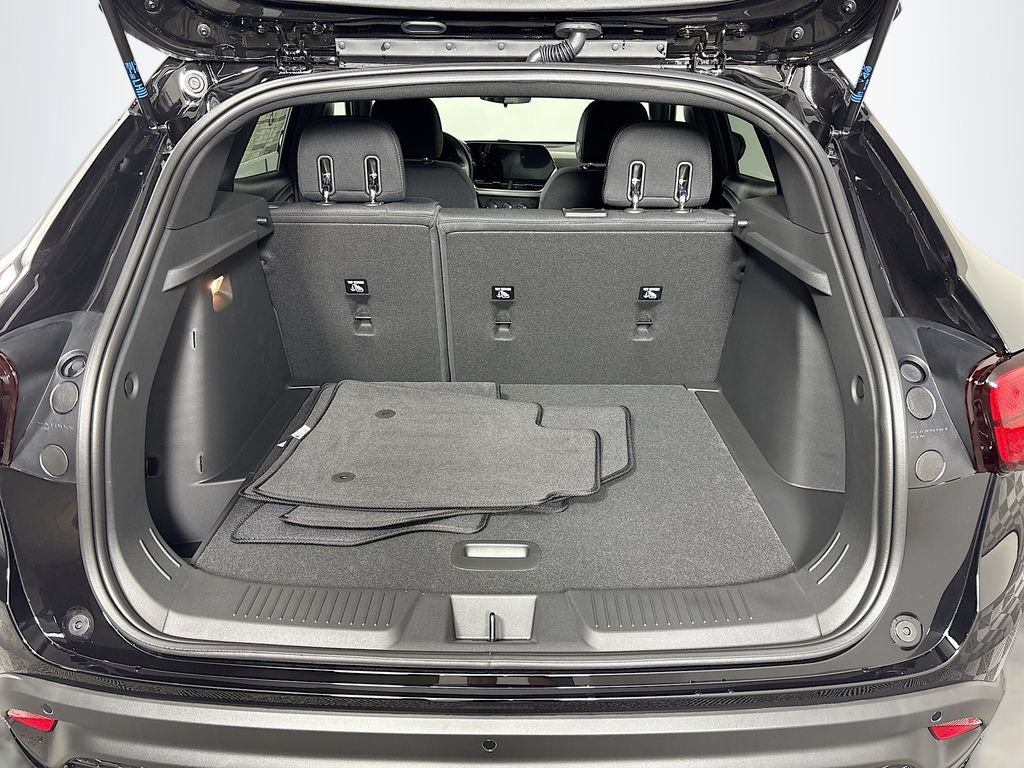 New 2026 Chevrolet Trax RS w/ Driver Confidence Package FWD image 24