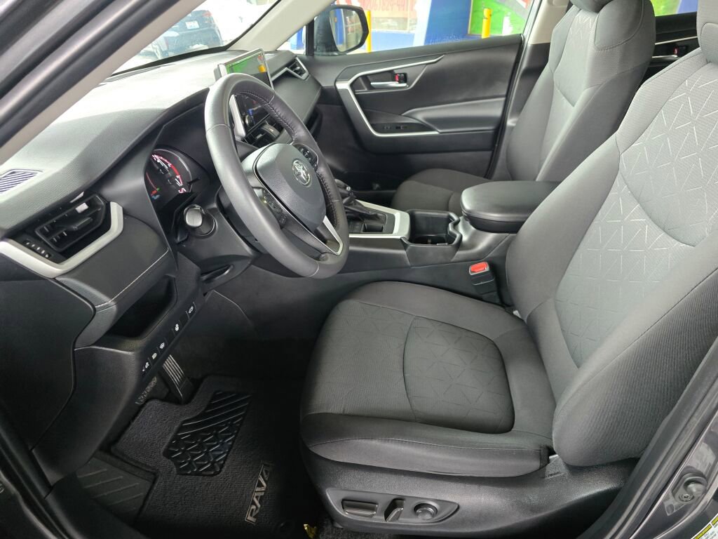 Used 2024 Toyota RAV4 XLE w/ Convenience Package AWD/4WD image 22