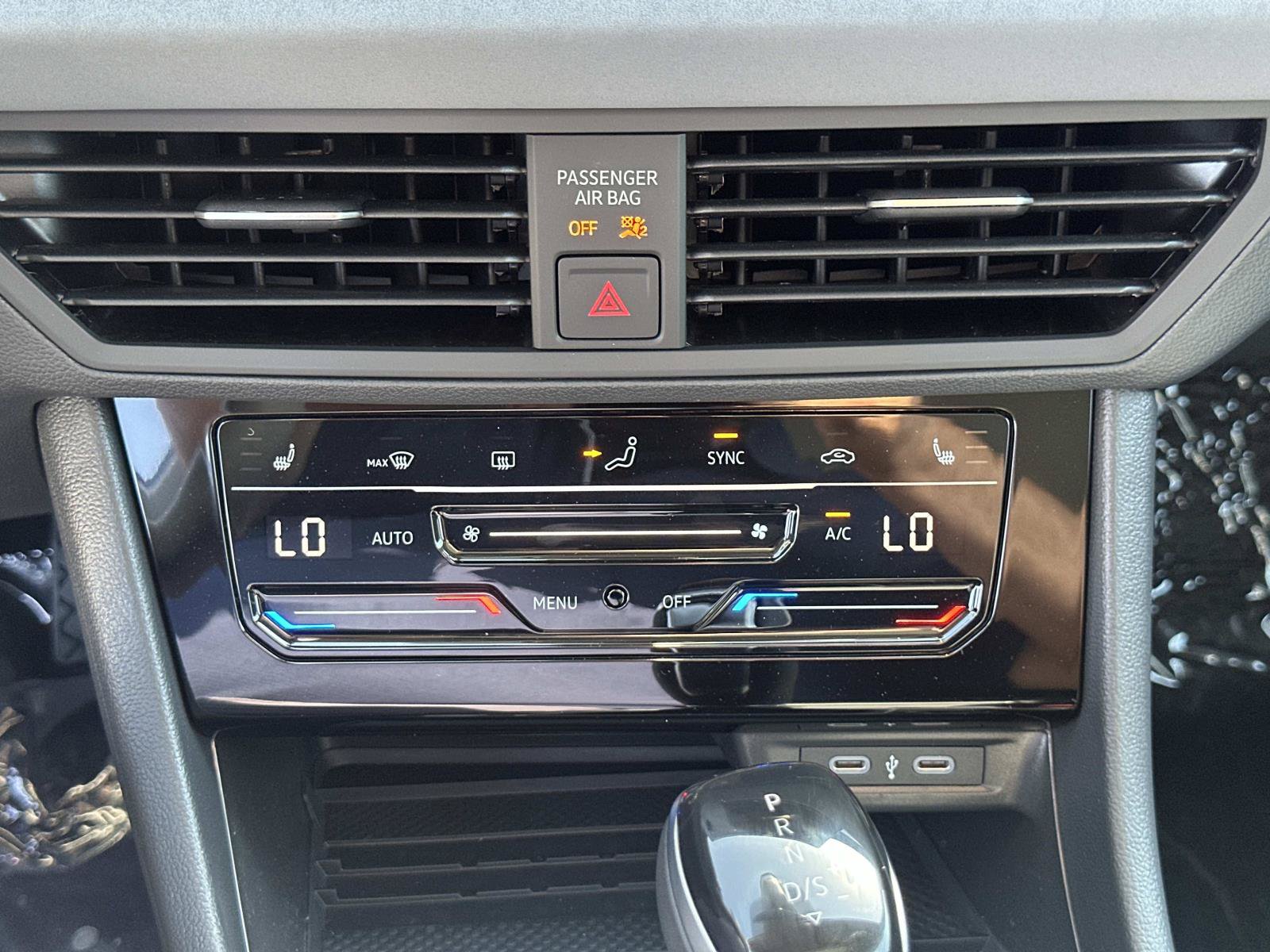 New 2026 Volkswagen Jetta SE FWD image 16