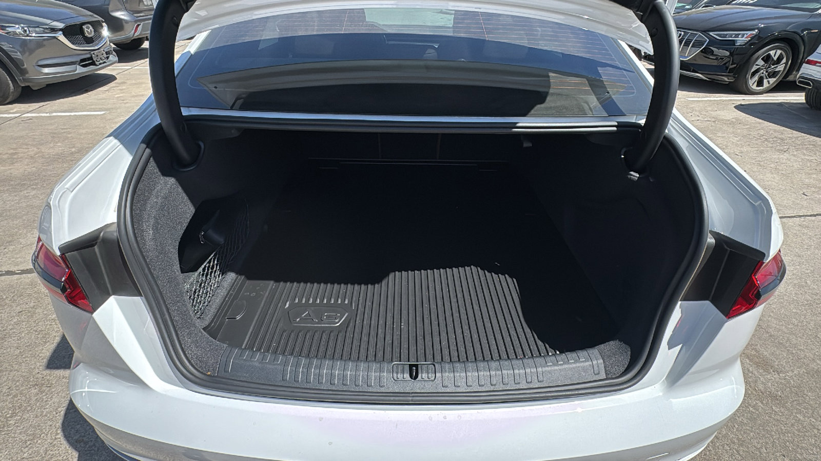 Used 2025 Audi A6 2.0T Premium w/ Convenience Plus Package image 25