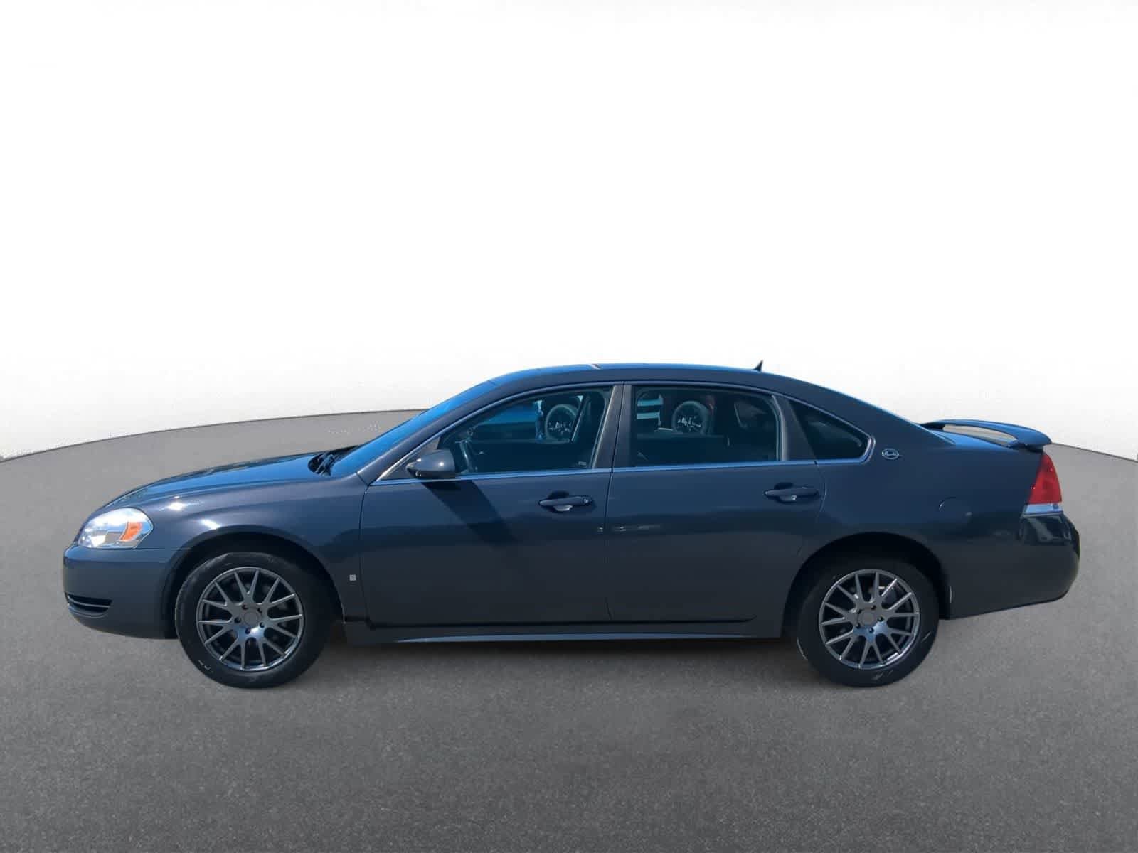 Used 2009 Chevrolet Impala LT w/ Luxury Edition Package FWD image 5