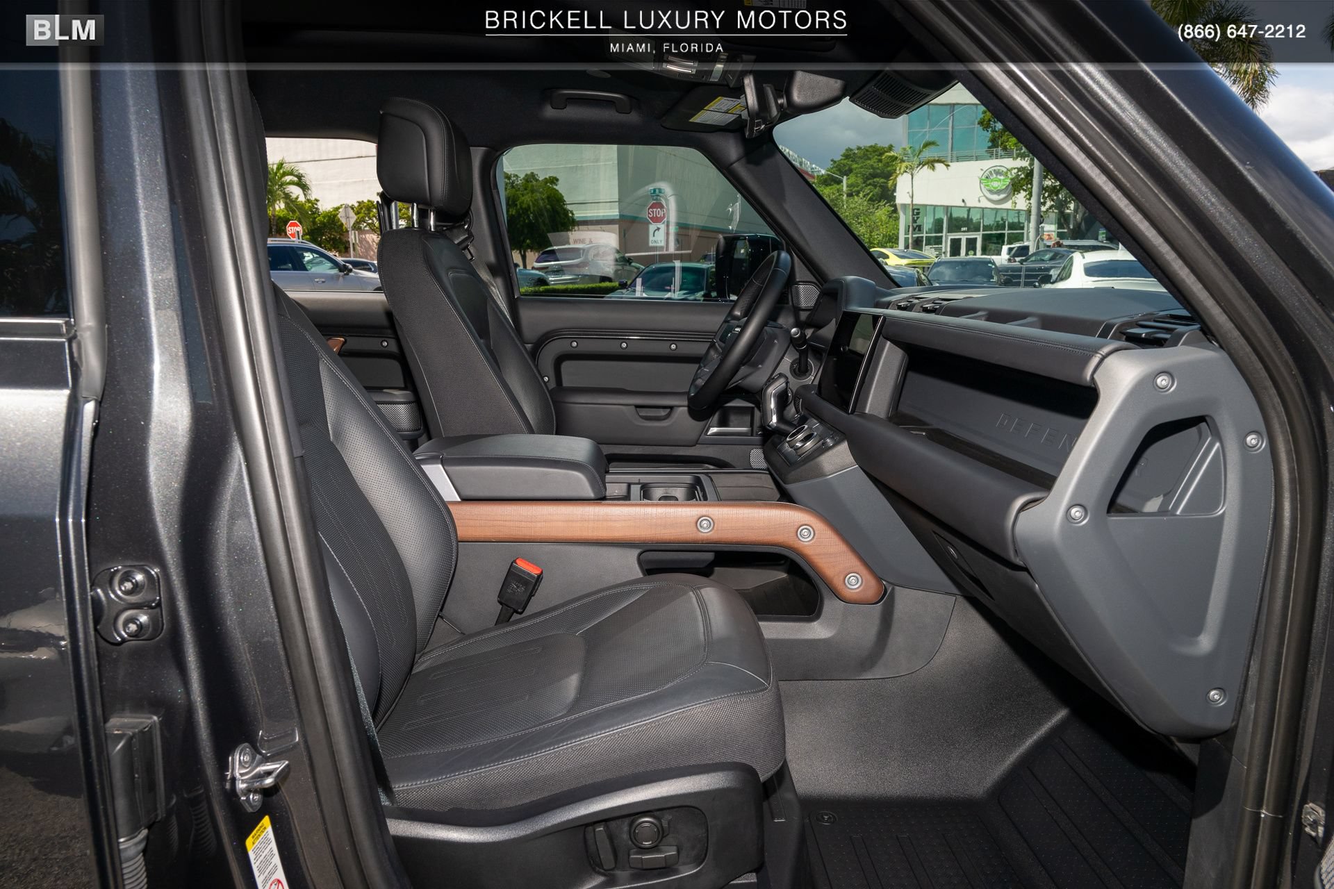 Used 2024 Land Rover Defender 110 X AWD/4WD image 24
