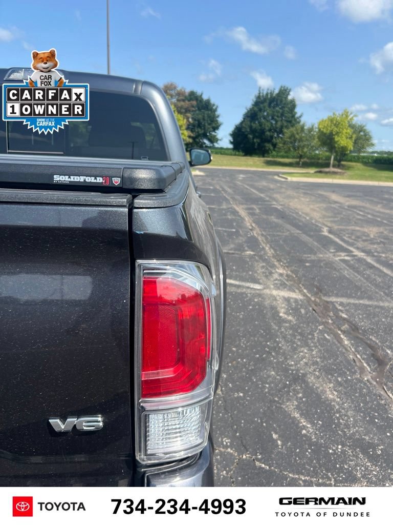 Used 2021 Toyota Tacoma TRD Sport w/ Technology Package AWD/4WD image 19