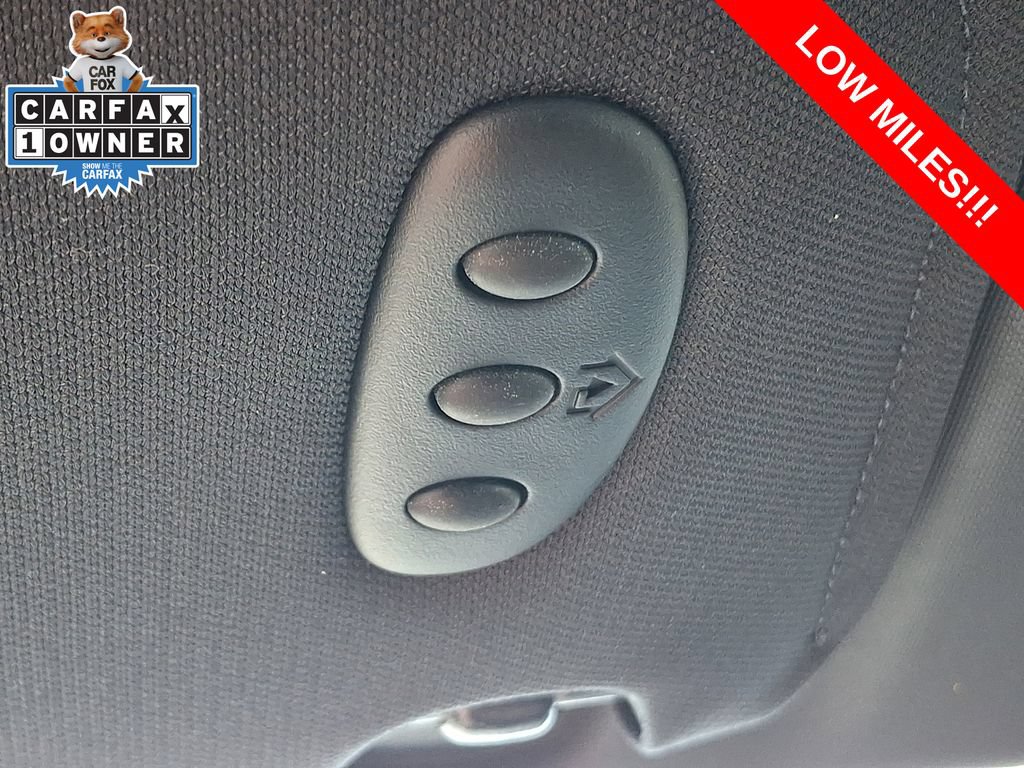 Used 2013 Chrysler 200 S FWD image 24